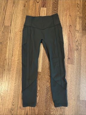 High-Waist Olive Green Lululemon Leggings with Side Pockets